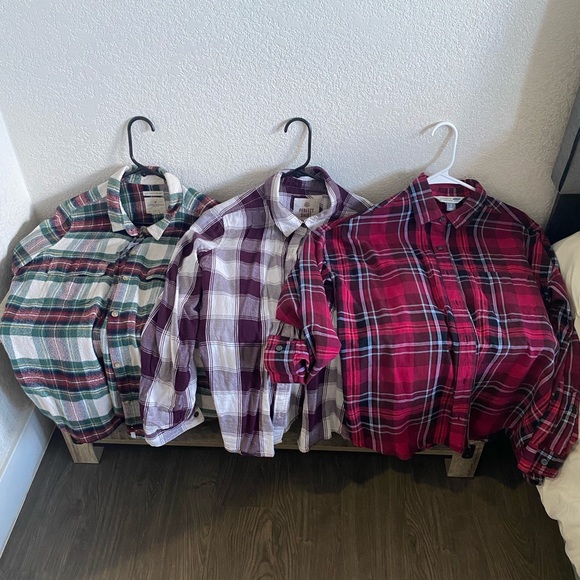 Button down shirts - Picture 2 of 5